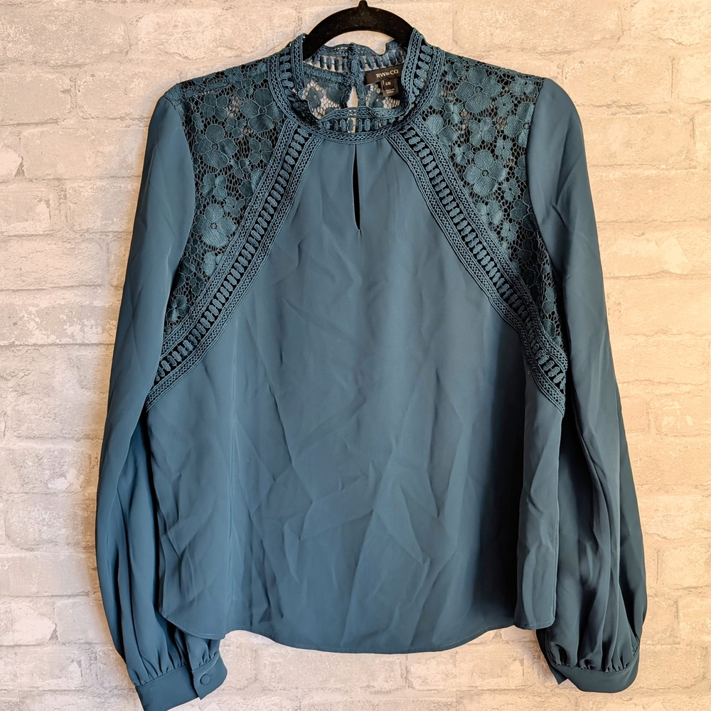 RW&CO. Teal Lace Accent Blouse